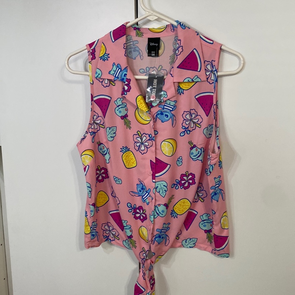 Disney Stitch top, Size SM, Hot Topic, NWT